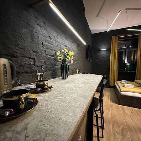 Darkhouse Fondovalle Лодзь Экстерьер фото